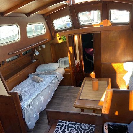 Fantastic Sailing Boat To Sleep In Barcelona 호텔 외부 사진