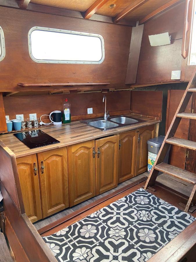 Fantastic Sailing Boat To Sleep In Barcelona 호텔 외부 사진