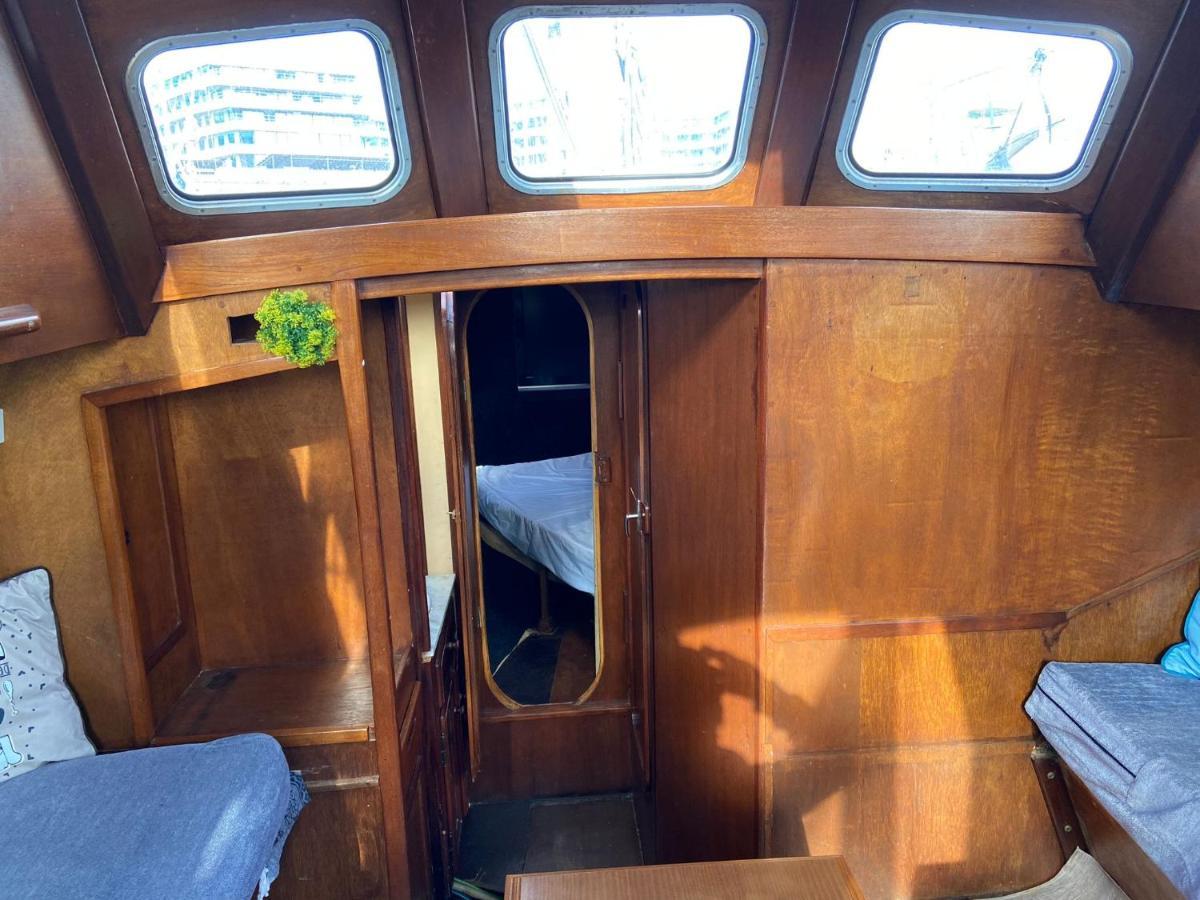 Fantastic Sailing Boat To Sleep In Barcelona 호텔 외부 사진